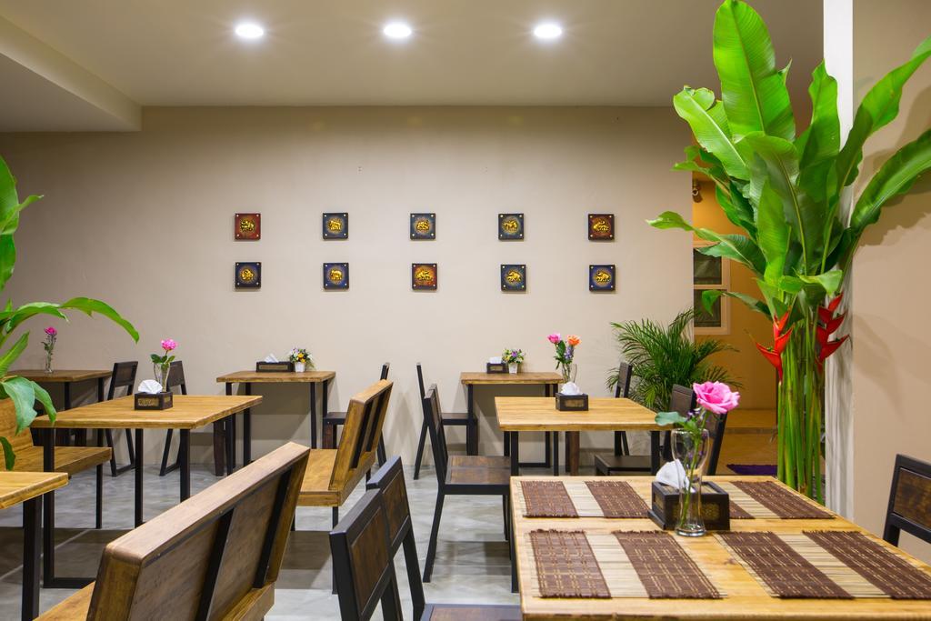 Chiang Mai Waroros Boutique Hotel Экстерьер фото